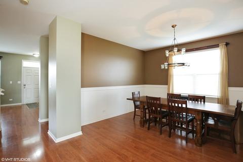 3040 Cookson Ave, Elgin, IL 60124 photo 4