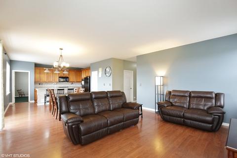 3040 Cookson Ave, Elgin, IL 60124 photo 9