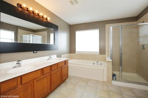 3040 Cookson Ave, Elgin, IL 60124 photo 12