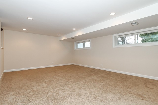 100 N Grant Dr, Addison, IL 60101 photo 14