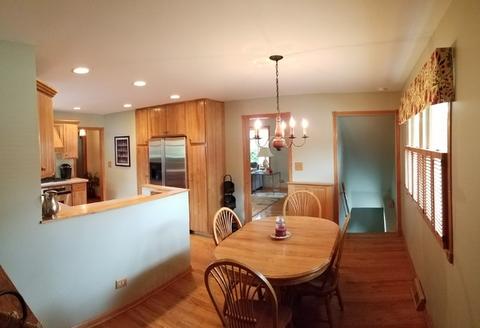 2700 Rohlwing Rd, Rolling Meadows, IL 60008 photo 2