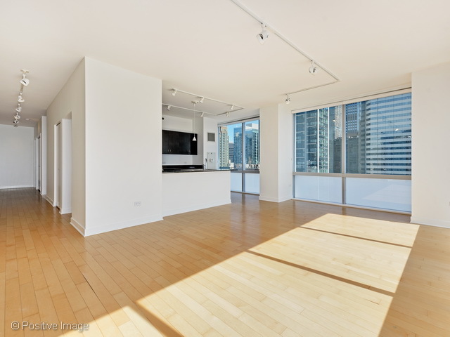 8 E Randolph St #2504, Chicago, IL 60601 photo 4