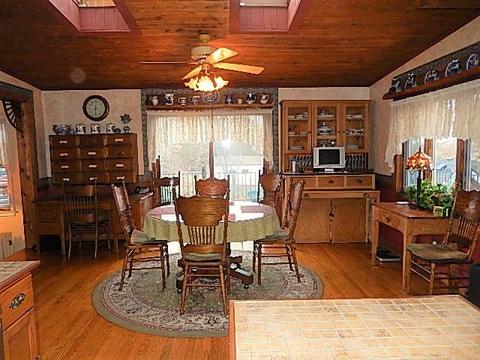 2 Cottage Row, Midlothian, IL 60445 photo 13