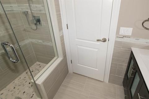 2323 Westview Dr, Des Plaines, IL 60018 photo 10