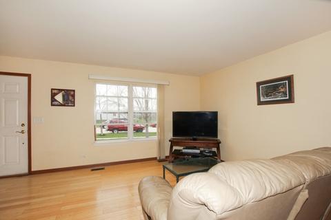 4615 Deames St, Plano, IL 60545 photo 4