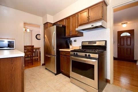 7701 W Devon Ave, Chicago, IL 60631 photo 12