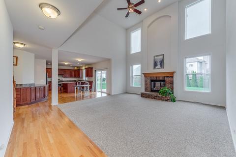 388 E Bloomfield Cir E, Oswego, IL 60543 photo 7