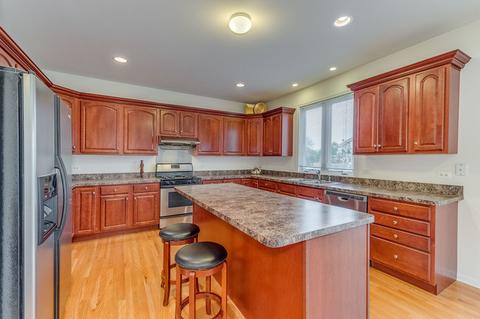 388 E Bloomfield Cir E, Oswego, IL 60543 photo 13