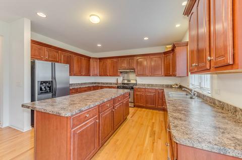 388 E Bloomfield Cir E, Oswego, IL 60543 photo 14