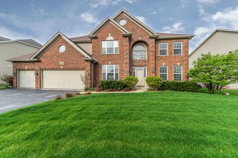 388 E Bloomfield Cir E, Oswego, IL 60543 photo 1