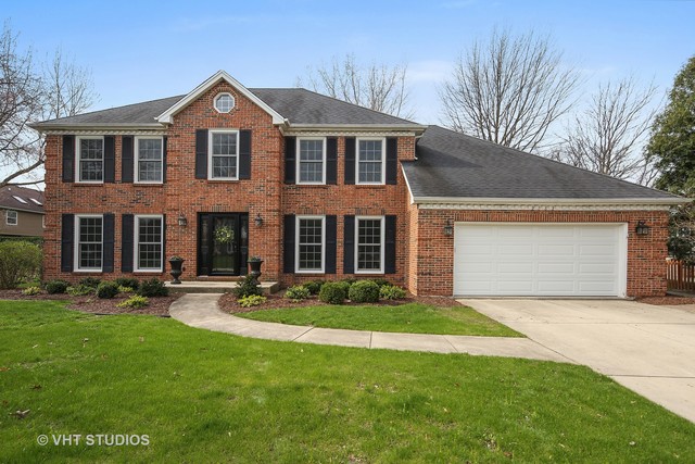 2062 Middleton Dr, Wheaton, IL 60189 photo 1