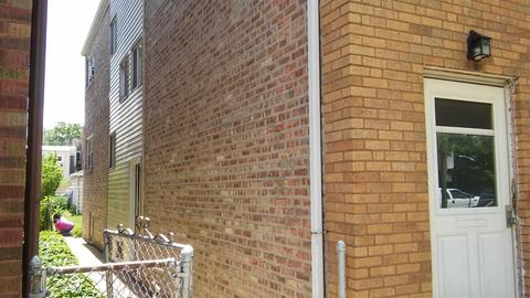 3731 W Wilson Ave, Chicago, IL 60625 photo 3