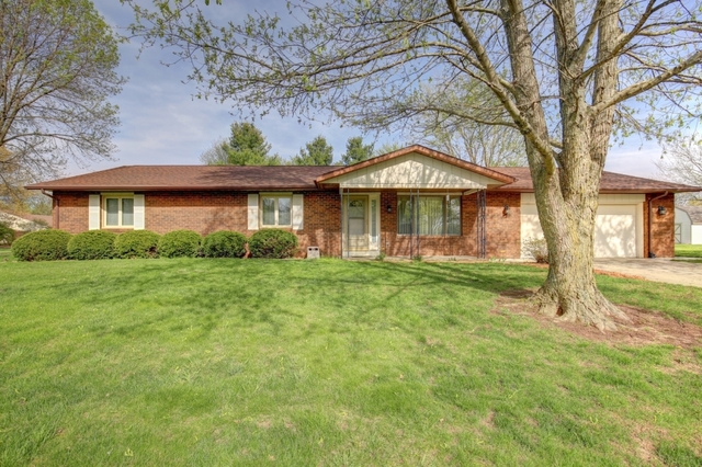610 Devon Dr, Saint Joseph, IL 61873 photo 1