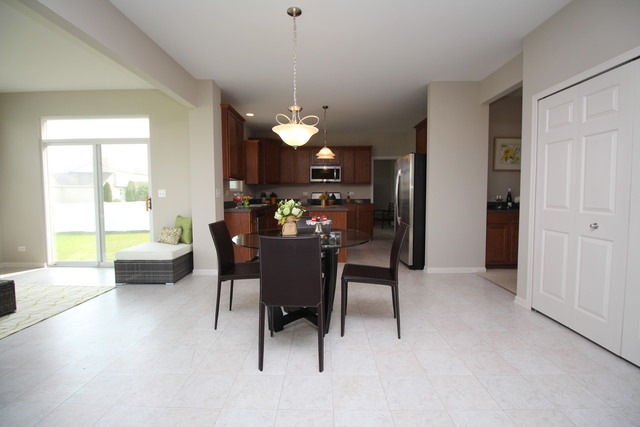 25420 Persimmon Ct, Plainfield, IL 60585 photo 5