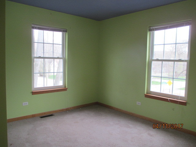 511 Northlake Rd, Lakemoor, IL 60051 photo 8