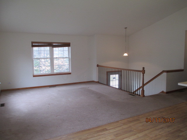 511 Northlake Rd, Lakemoor, IL 60051 photo 3