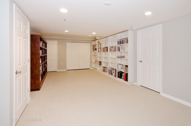 1695 Pondview Dr, Hoffman Estates, IL 60192 photo 24