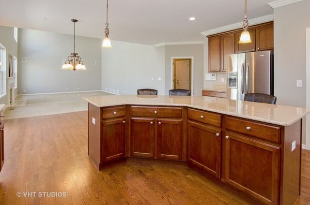 1695 Pondview Dr, Hoffman Estates, IL 60192 photo 7