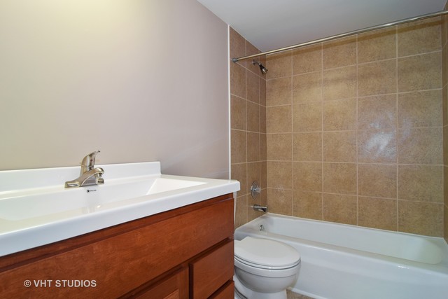 1799 Sessions Walk, Hoffman Estates, IL 60169 photo 7