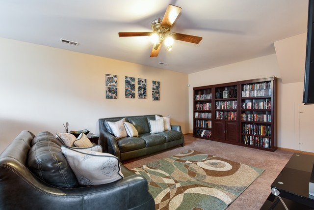 6055 Spring Ln, Matteson, IL 60443 photo 9
