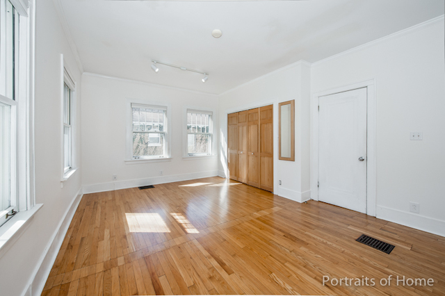 911 N Cross St, Wheaton, IL 60187 photo 13