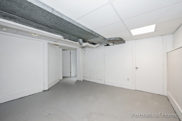 911 N Cross St, Wheaton, IL 60187 photo 22