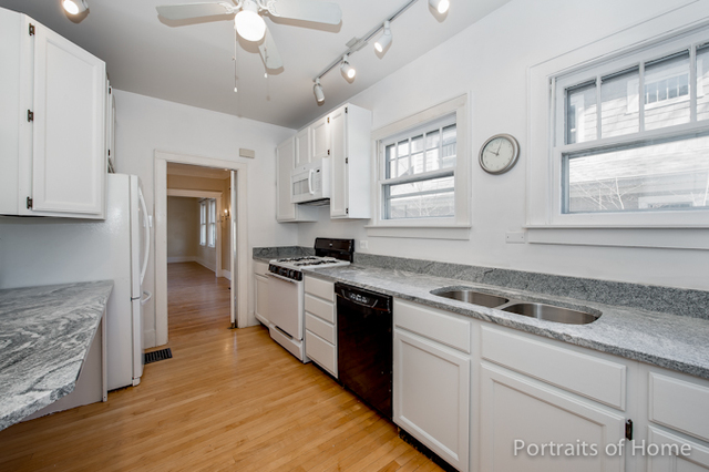 911 N Cross St, Wheaton, IL 60187 photo 10