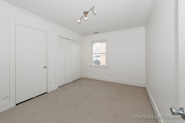 911 N Cross St, Wheaton, IL 60187 photo 19