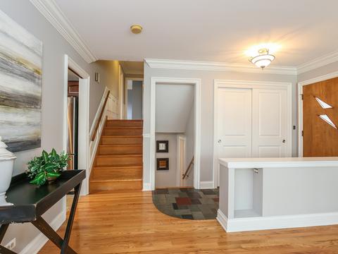 1307 E Prairie Ave, Wheaton, IL 60187 photo 2