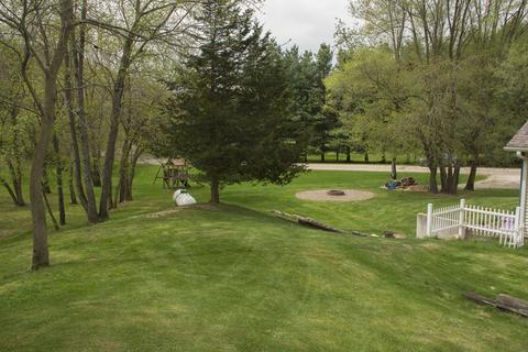 8463 Walnut Dr, Morrison, IL 61270 photo 25