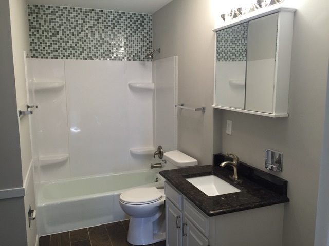 9 Cypress Sq, Elgin, IL 60123 photo 9