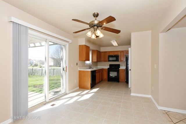 21241 W Covington Dr, Plainfield, IL 60544 photo 5
