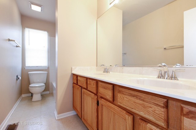 21241 W Covington Dr, Plainfield, IL 60544 photo 9