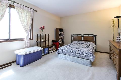 4464 Harbor Cir, Hoffman Estates, IL 60192 photo 7