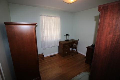 808 Schiller St, Elgin, IL 60123 photo 8