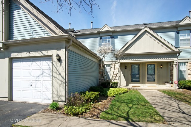 1356 Longacre Ln, Wheeling, IL 60090 photo 1