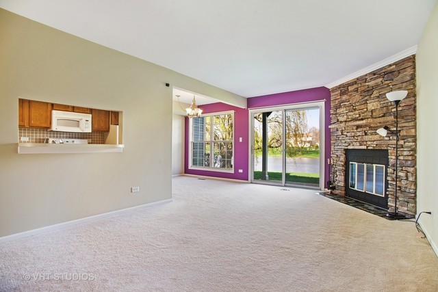 1356 Longacre Ln, Wheeling, IL 60090 photo 2