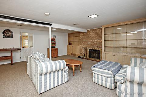 914 James Ct, Wheaton, IL 60189 photo 15
