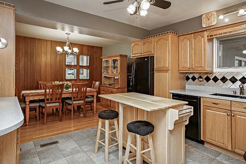 914 James Ct, Wheaton, IL 60189 photo 5