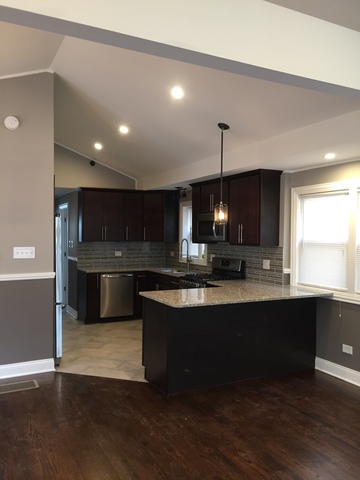 700 E 89th St, Chicago, IL 60619 photo 2
