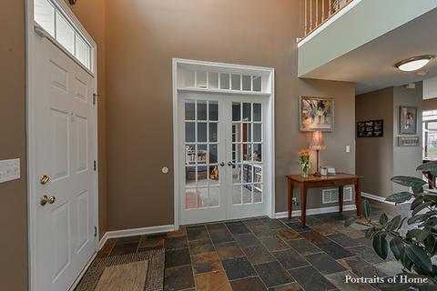 25426 Grotto Ct, Plainfield, IL 60585 photo 2