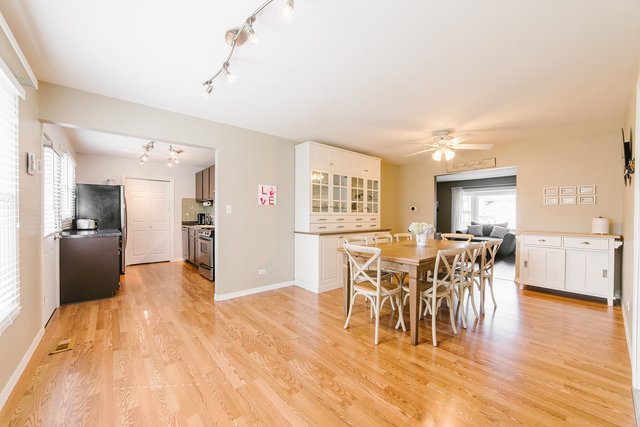 1335 Meyer Rd, Hoffman Estates, IL 60169 photo 7
