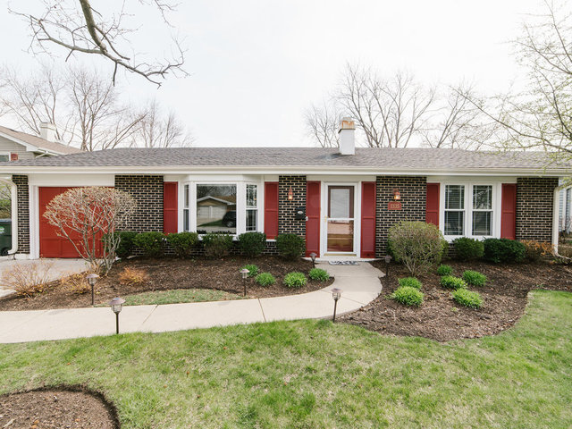 1335 Meyer Rd, Hoffman Estates, IL 60169 photo 1