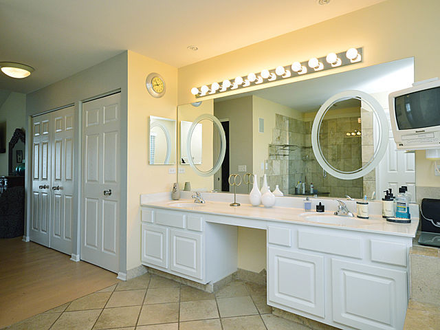 776 Meadow Dr, Des Plaines, IL 60016 photo 21