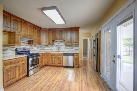 2901 Sangamon Dr, Champaign, IL 61821 photo 10