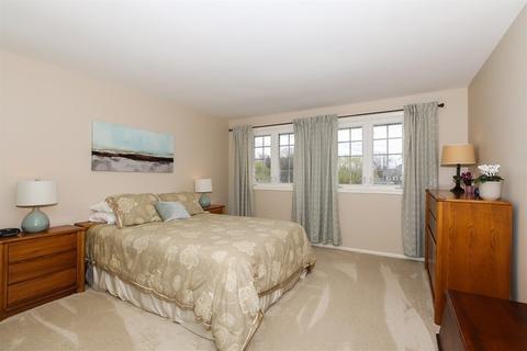 1670 Groton Ct, Wheaton, IL 60189 photo 12