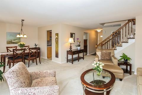 1670 Groton Ct, Wheaton, IL 60189 photo 7