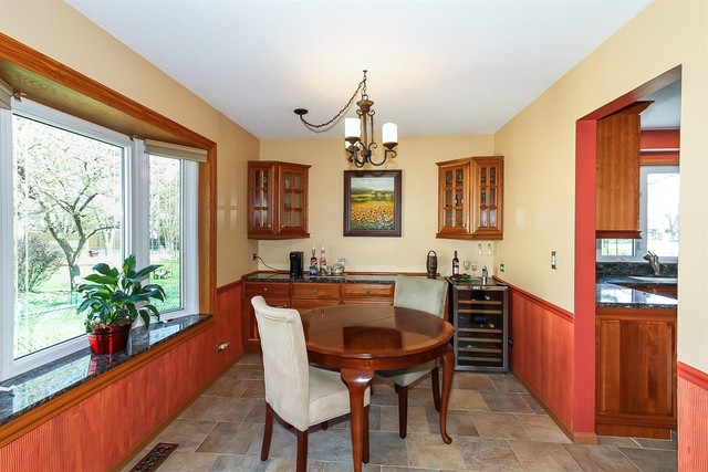 683 Coral Ave, Bartlett, IL 60103 photo 7