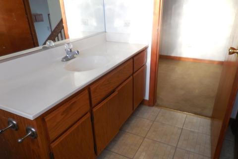 2730 E Goodrich Ave, Burnham, IL 60633 photo 7