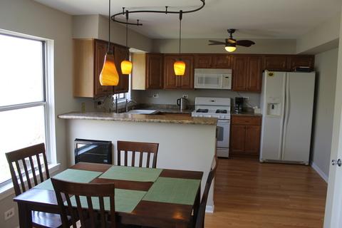 809 Trinity Ct, Carol Stream, IL 60188 photo 4